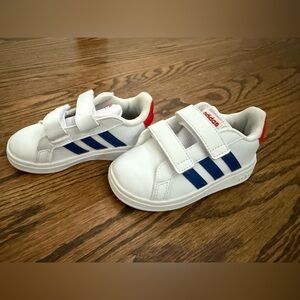Adidas Kids White Sneakers with Blue Stripes, 7 toddler